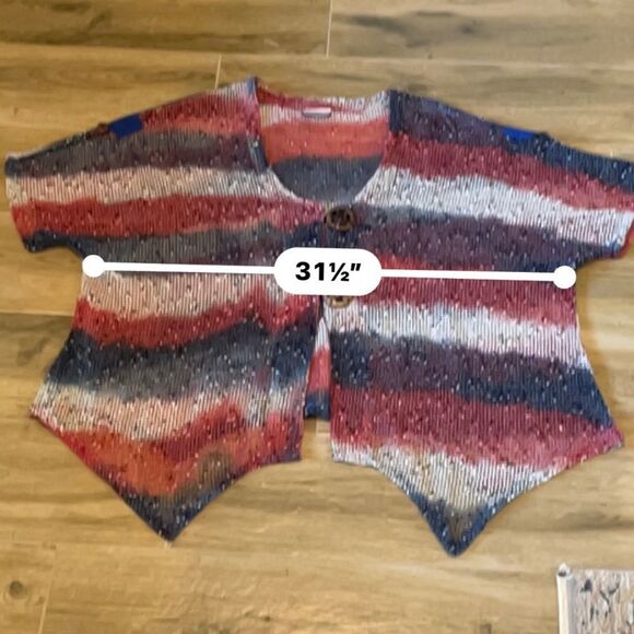 Nwot Catalog Favorites OS Patriotic Fishnet Tunic/Coverup with Wooden Buttons - Picture 5 of 6